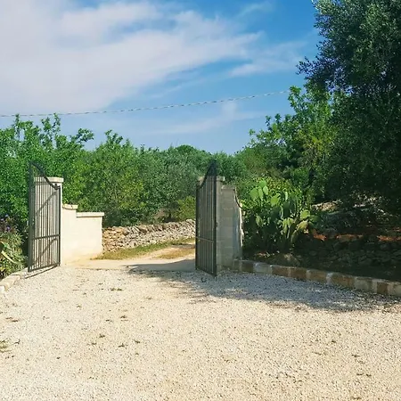 Raffaello Villa Ostuni